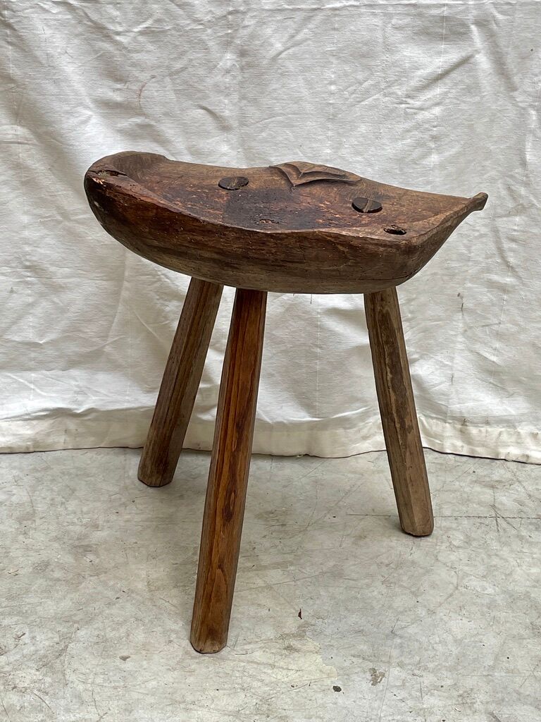 Tabouret art populaire brut