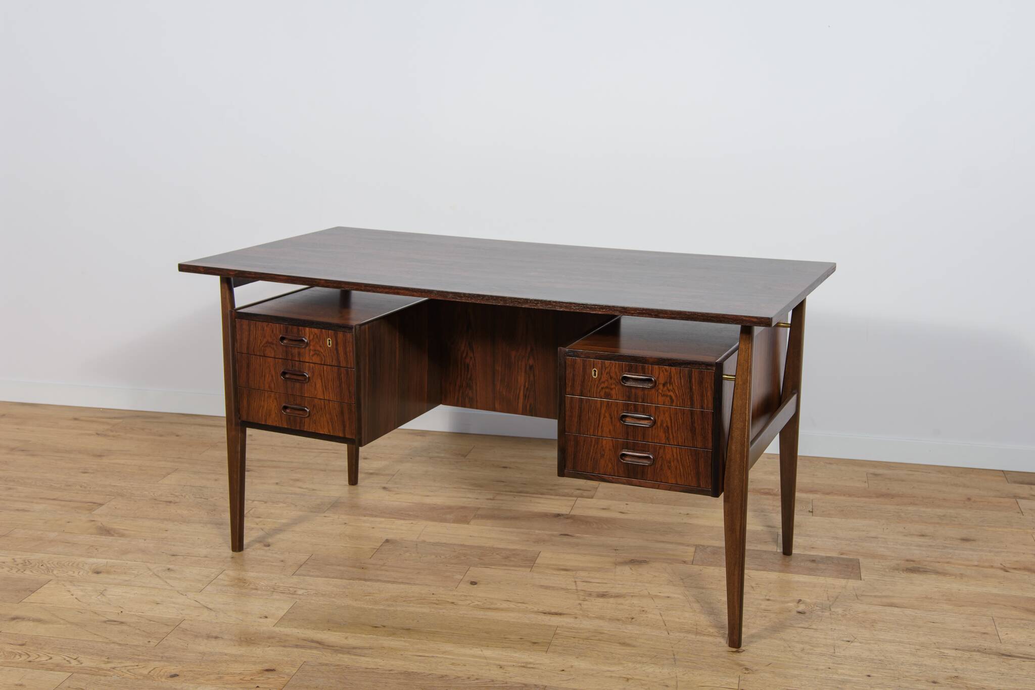 Mid-Century Rosewood Desk by Gunnar Nielsen Tibergaard for Tibergaard, Denmark, 1960s
