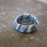 Vide-poche en marbre gris