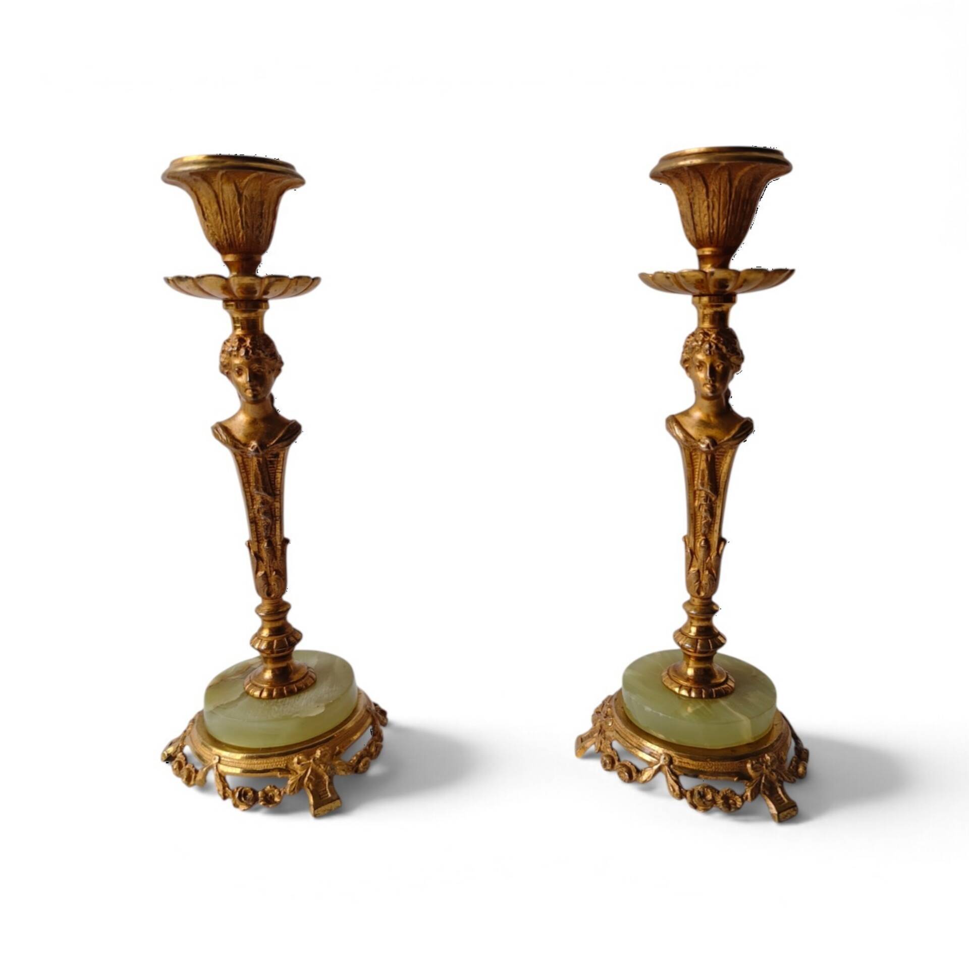 Pair of neoclassical candle holders in gilded bronze and green onyx, bust of
