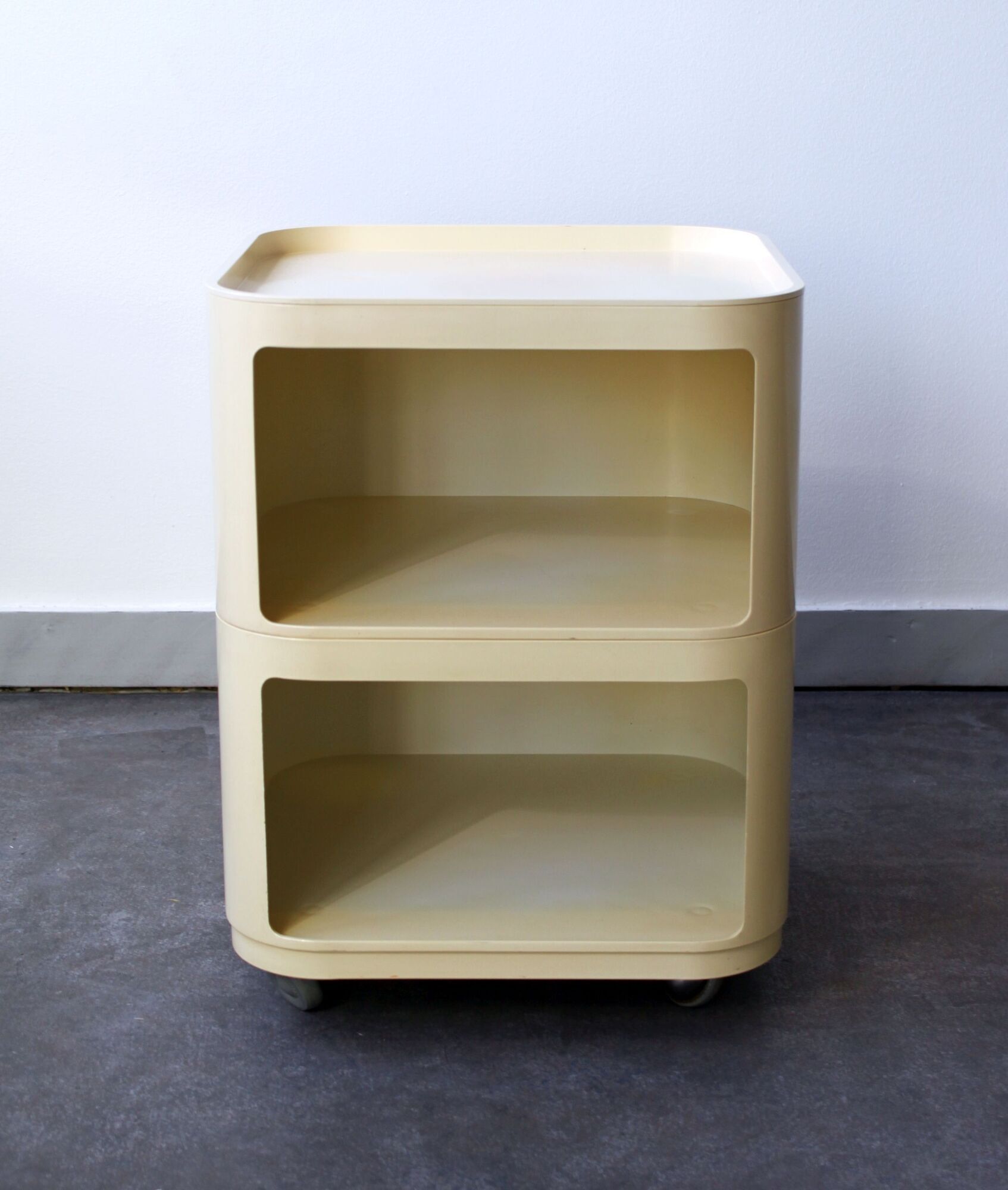 Componibili caissons model KS 4970 by Anna Castelli Ferrieri for Kartell, 1967