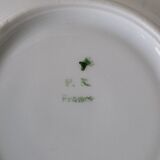 Porcelain flowering saucer cups