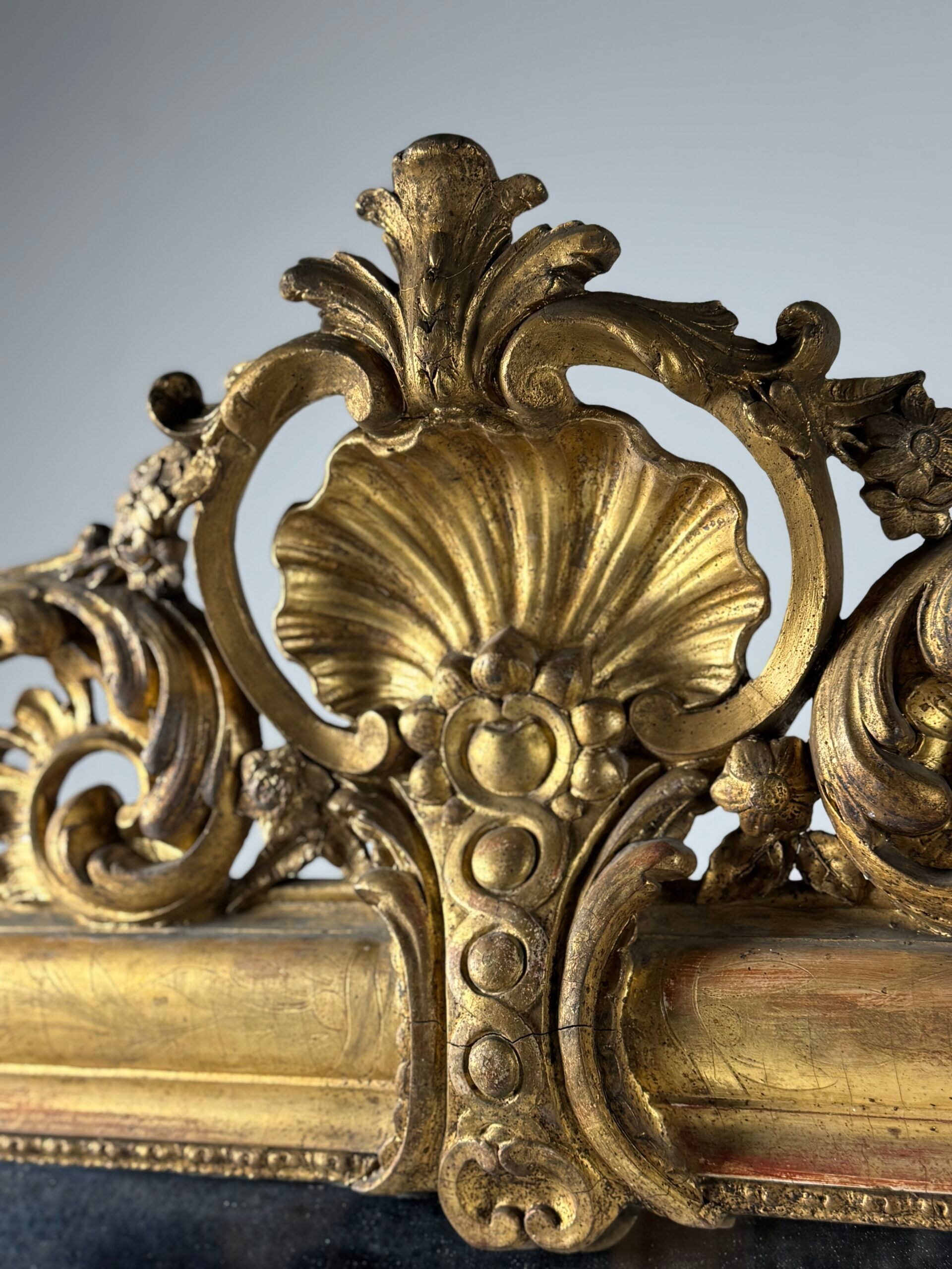 Ensemble de 2 miroirs dorés antiques français du 19ème siècle