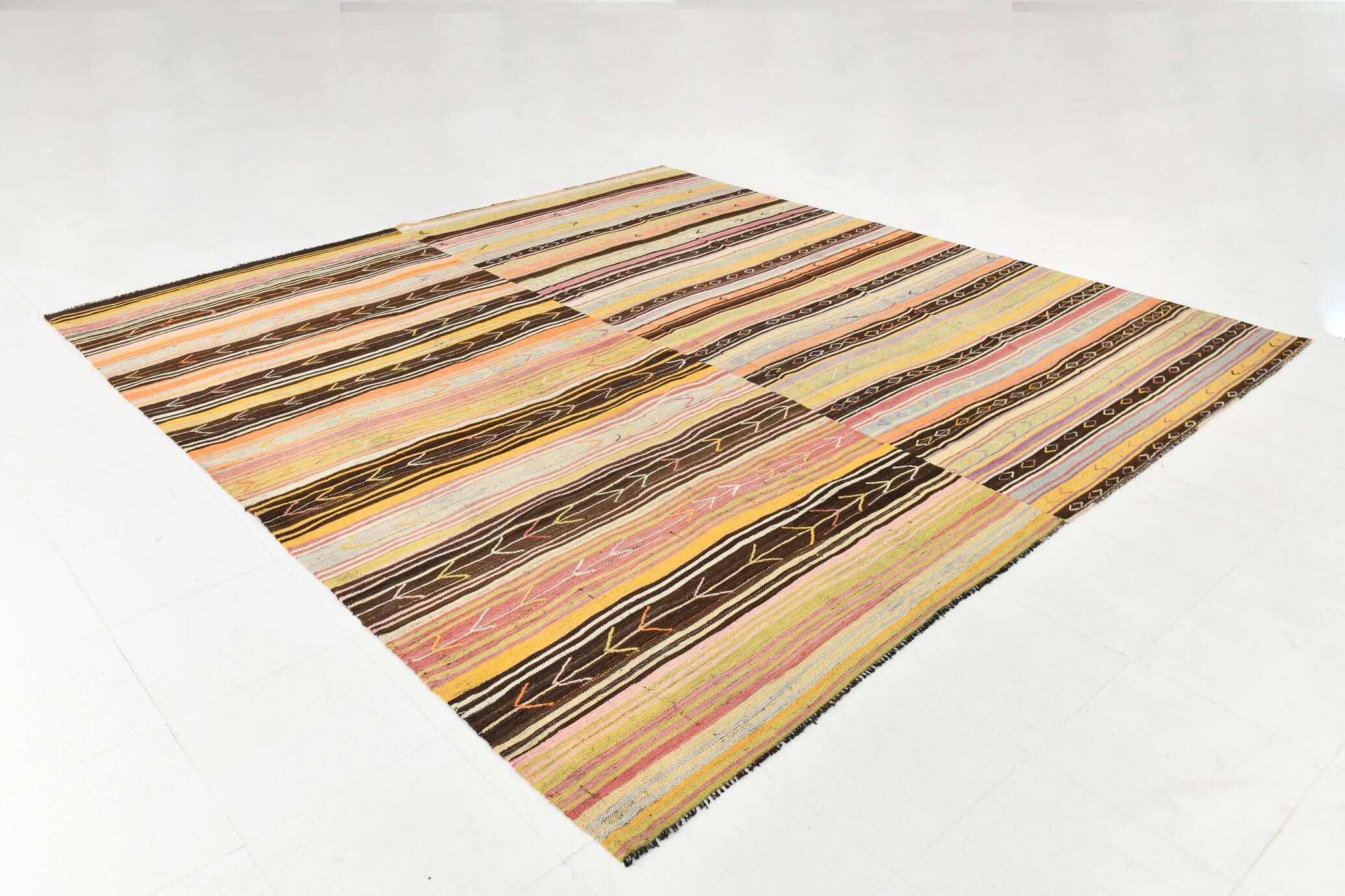 10x11 Yellow & Brown Ethnic Vintage Kilim Rug, 326x350Cm