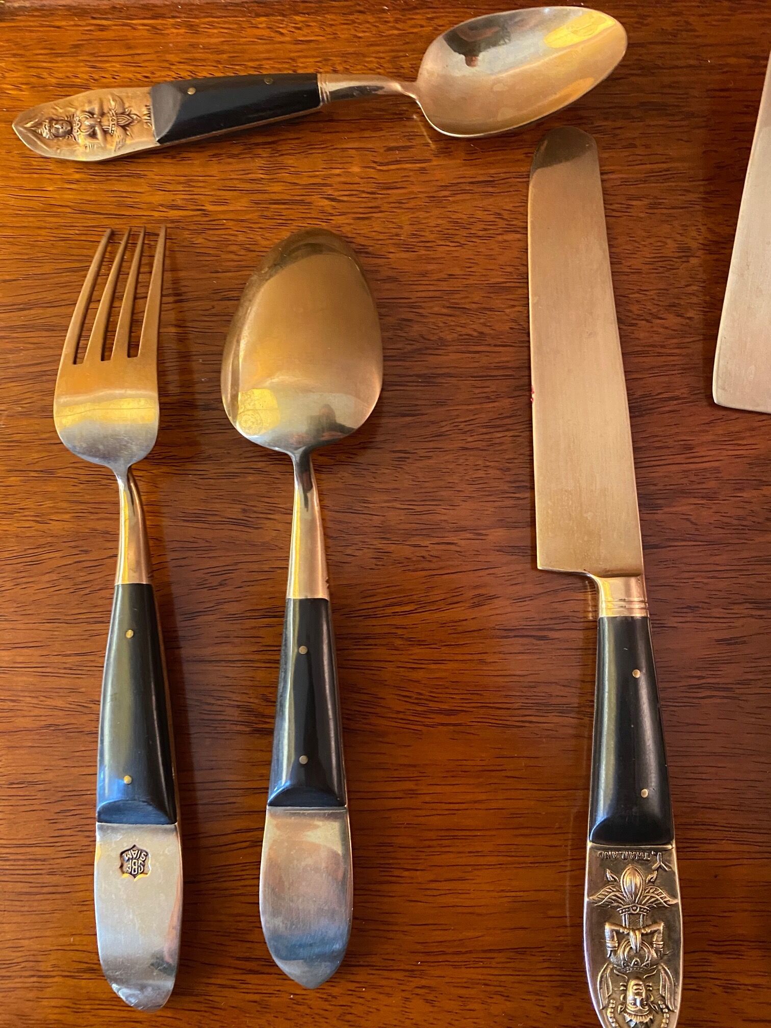 Thai cutlery set