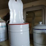 Pot en tôle émaillée