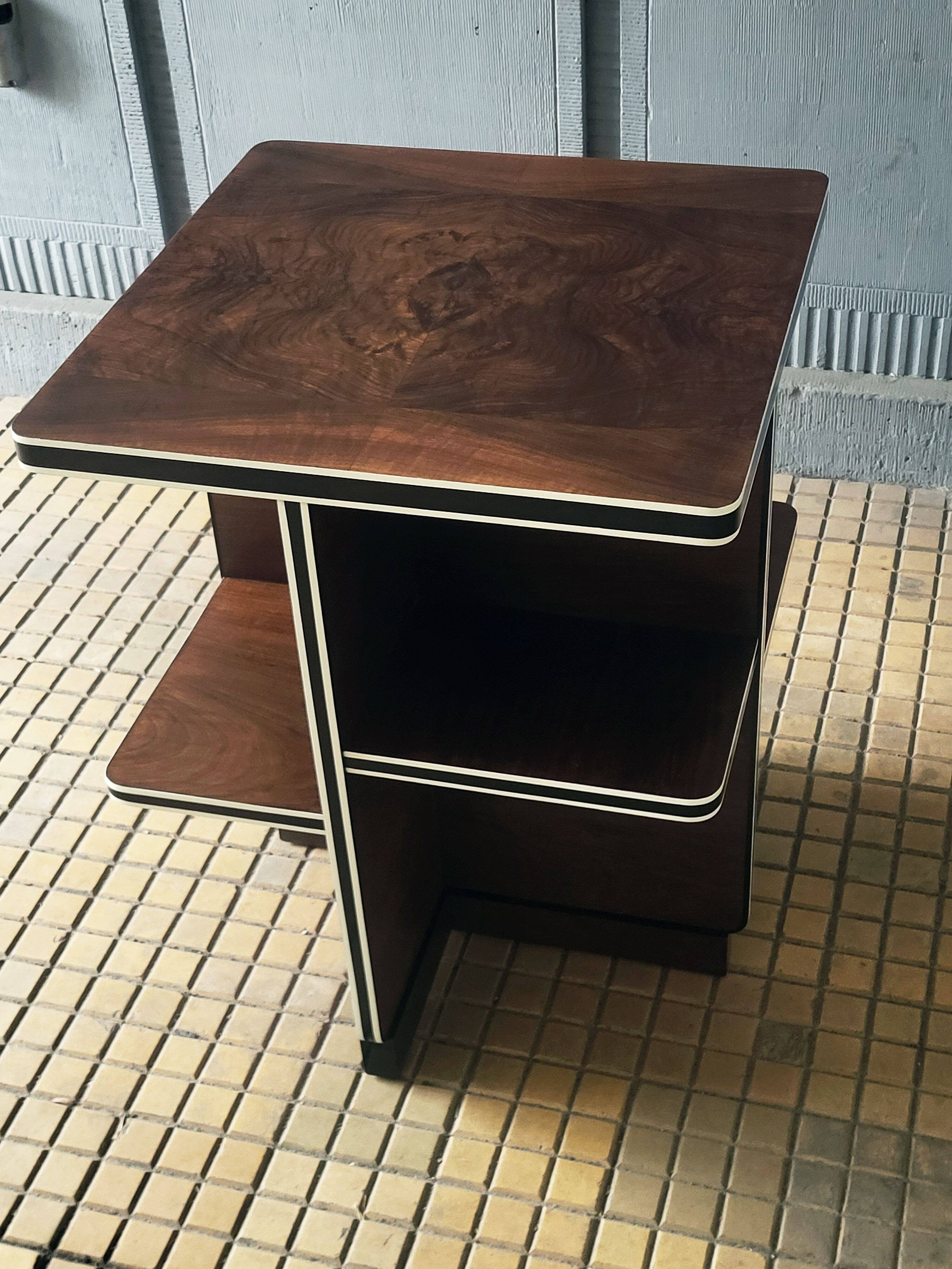 Art Deco coffee table by Waring & Gillow, 1930s, walnut, burr walnut top