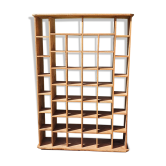 Case shelf