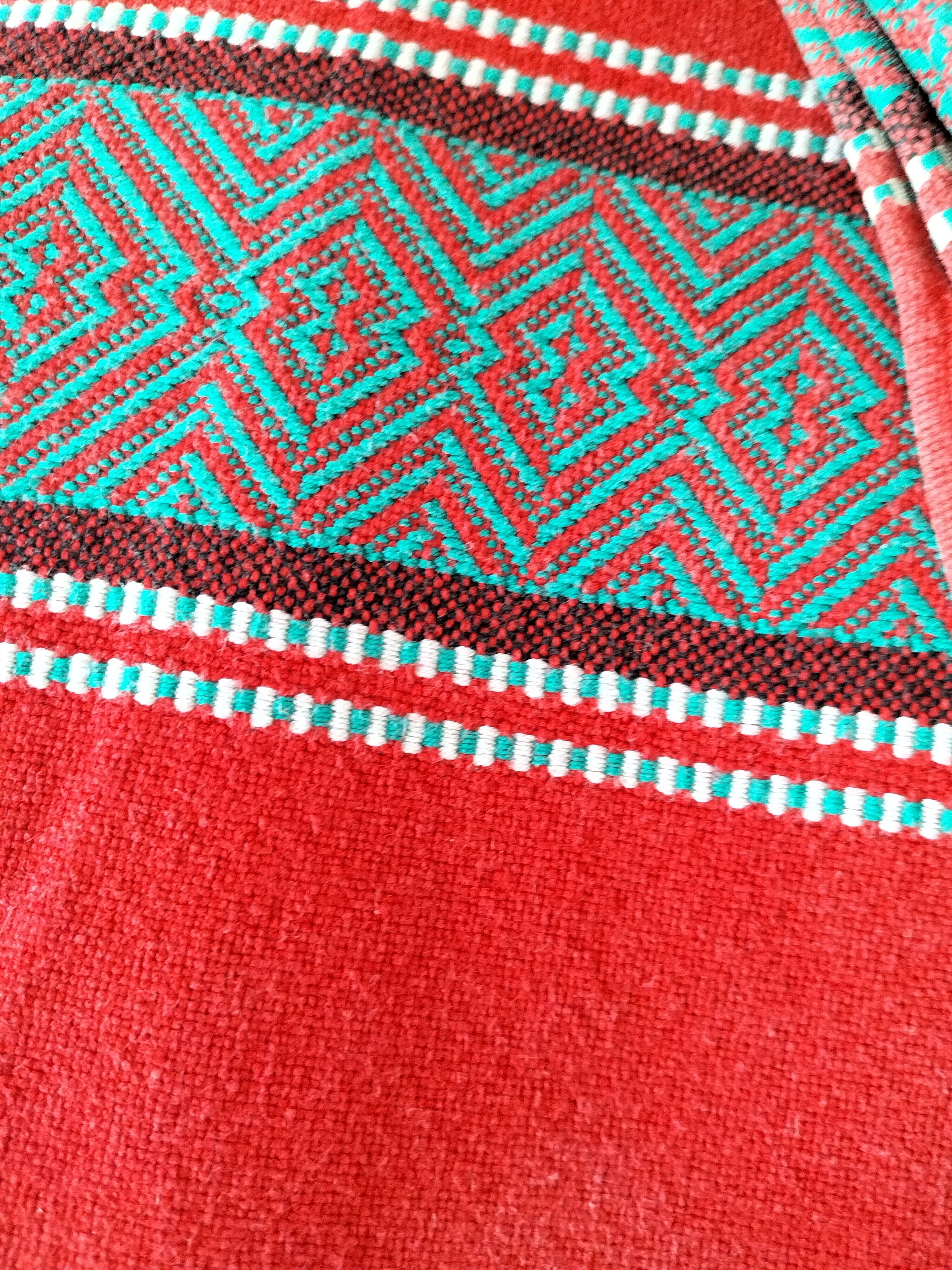 Vintage Basque set: square tablecloth & 7 napkins, 1960s