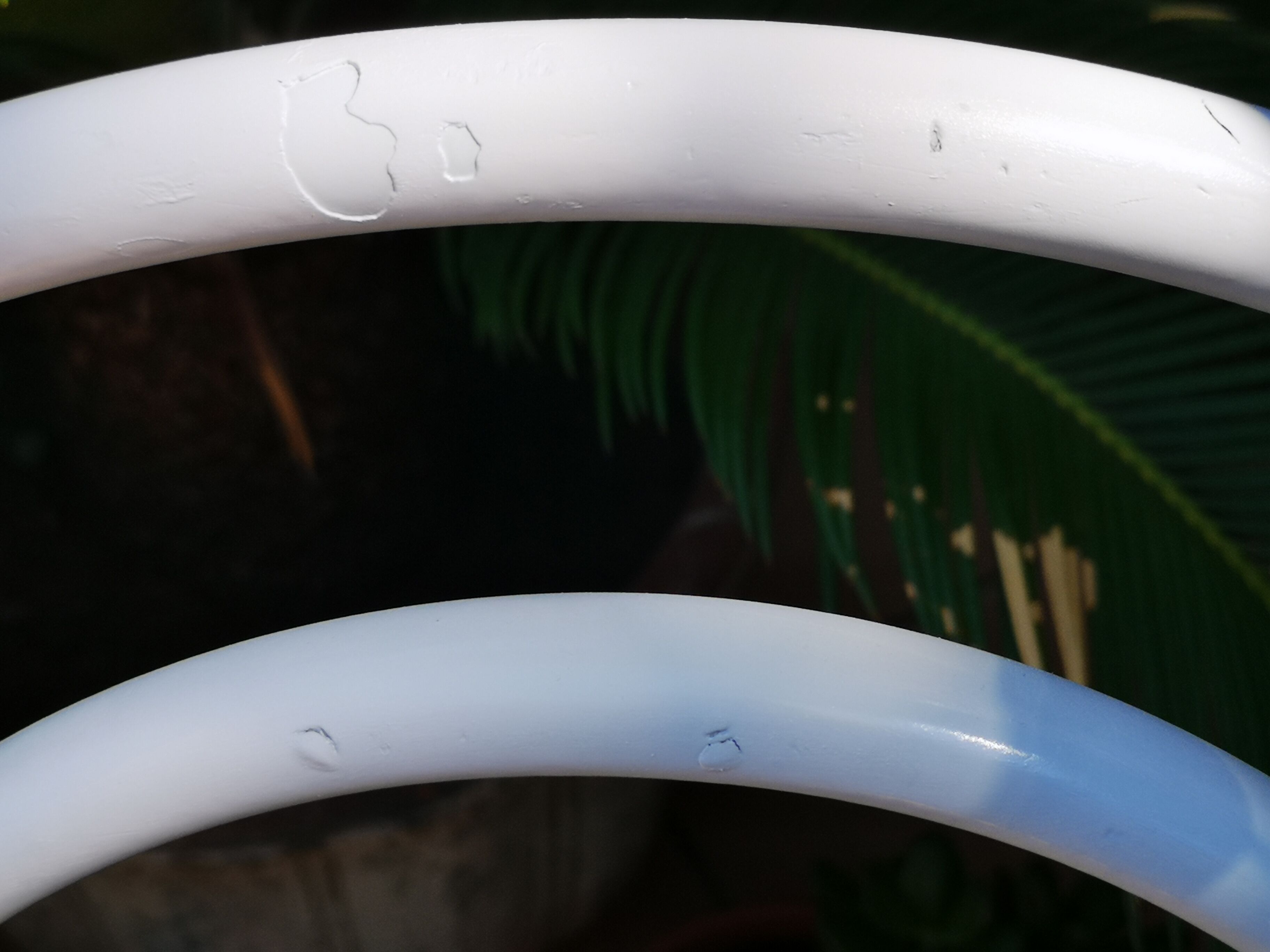 Tulip foot bistro table and 3 bistro chairs