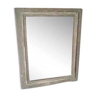 Miroir perlé en bois patiné XVIIIème 63x45cm