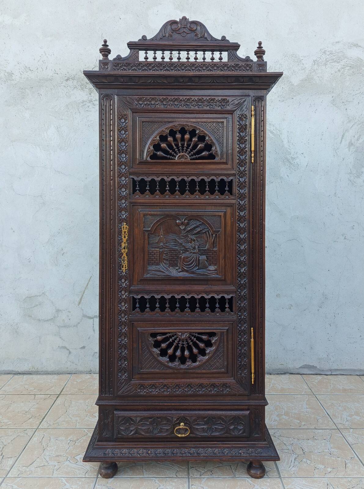 Breton style bonnetière wardrobe in natural wood
