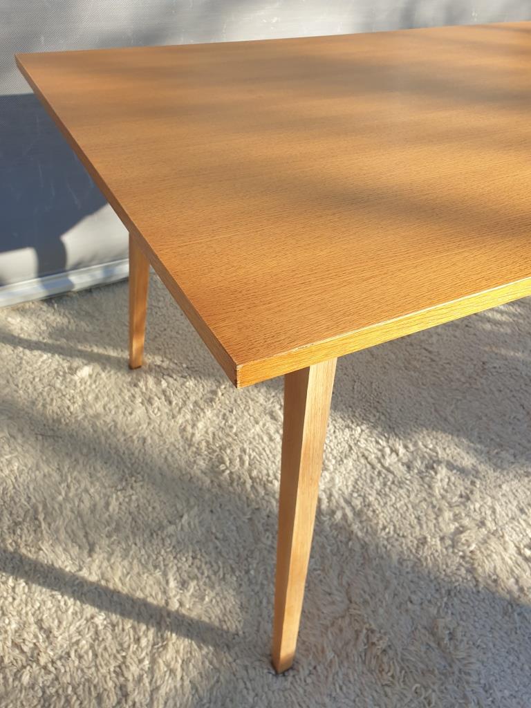 Compass foot table with potential 130x90