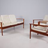 Bench "PJ 56/3" by Grete Jalk