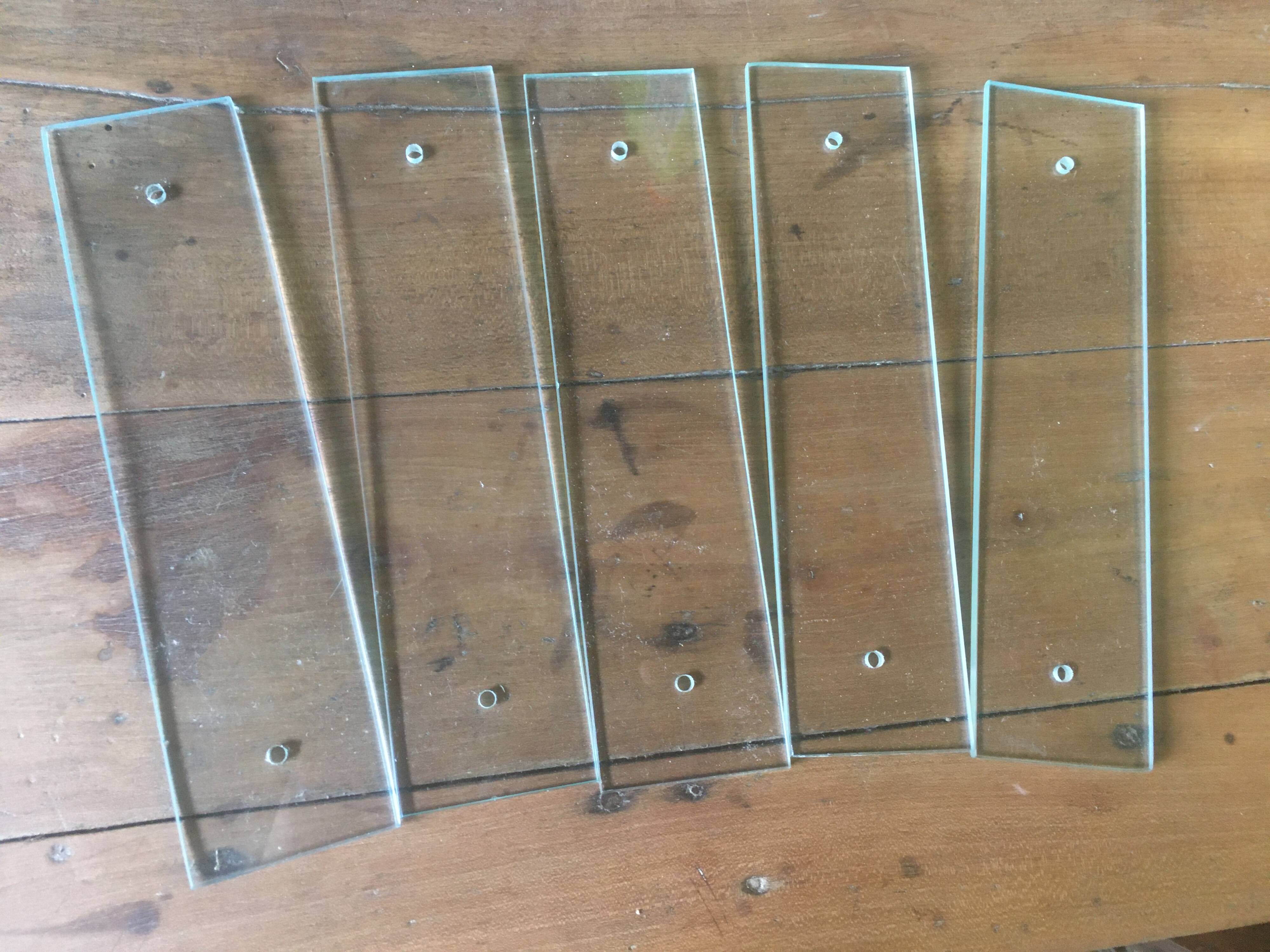 Lot de 5 plaques de propeté en verre PM
