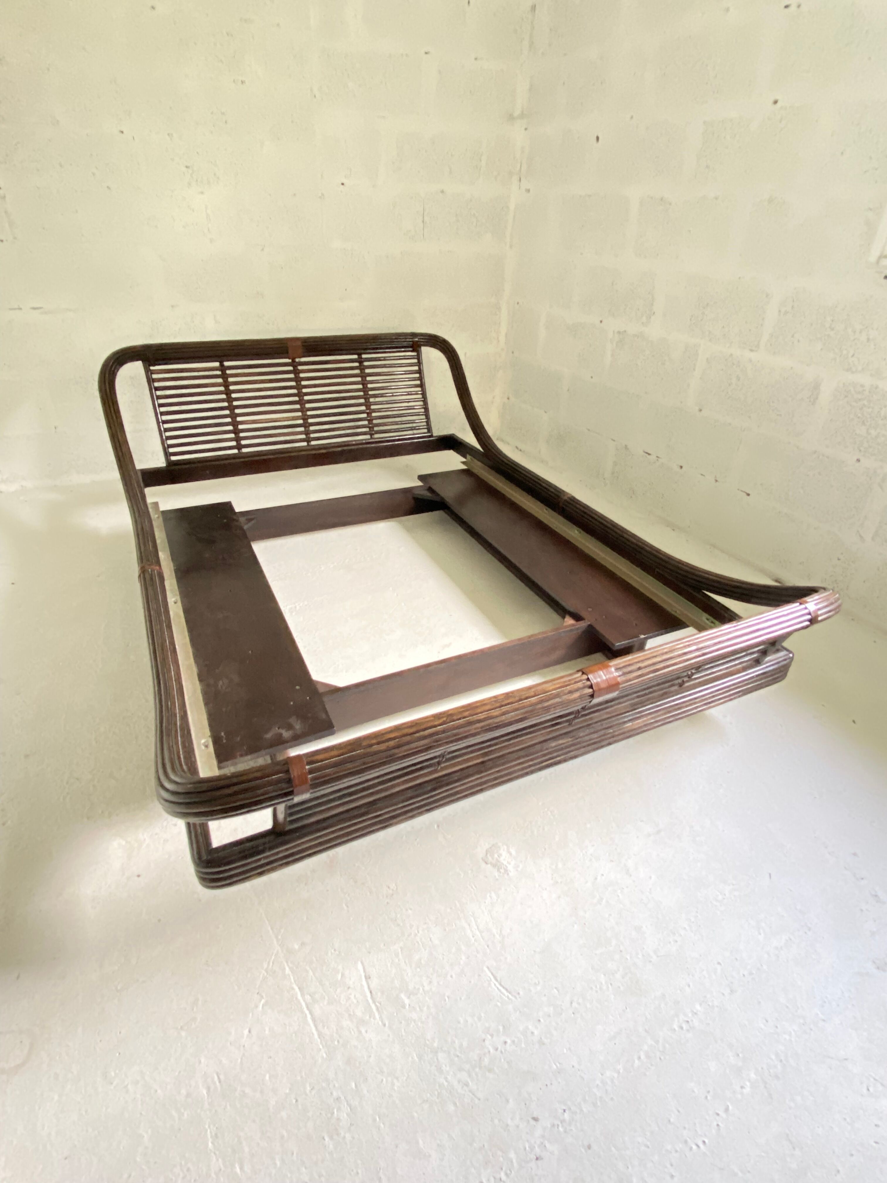 Vintage bamboo /rattan bed
