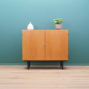 Armoire en frêne, design danois, années 1970, production : Danemark