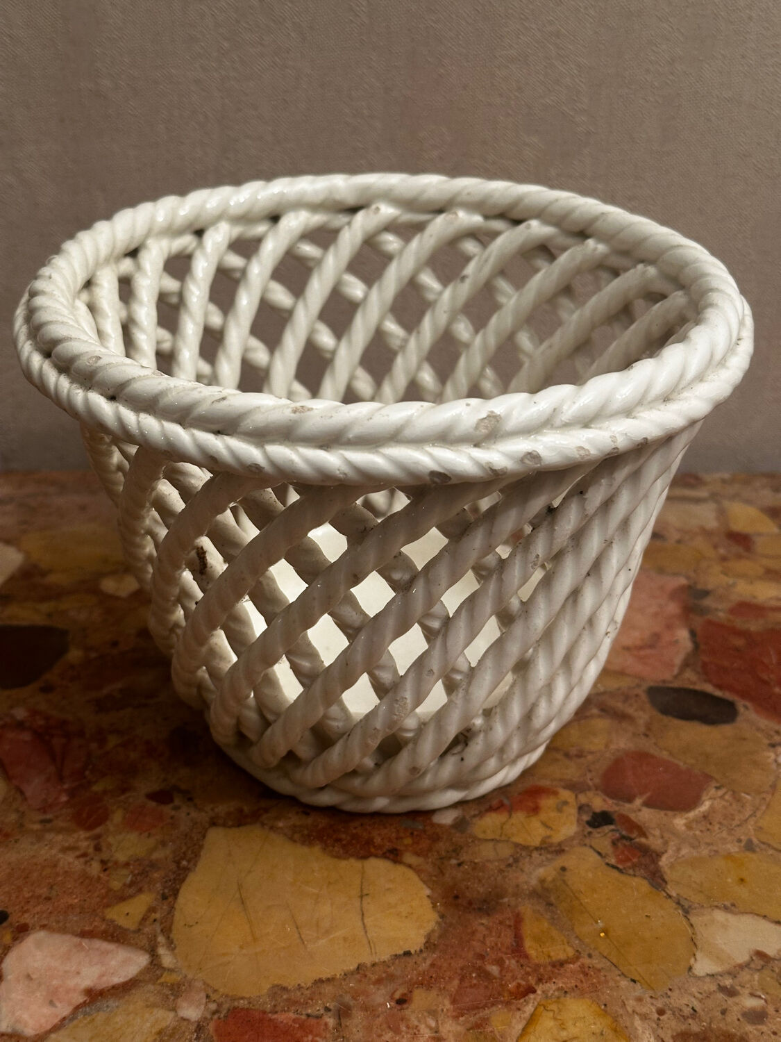 Vintage woven ceramic cache-pot