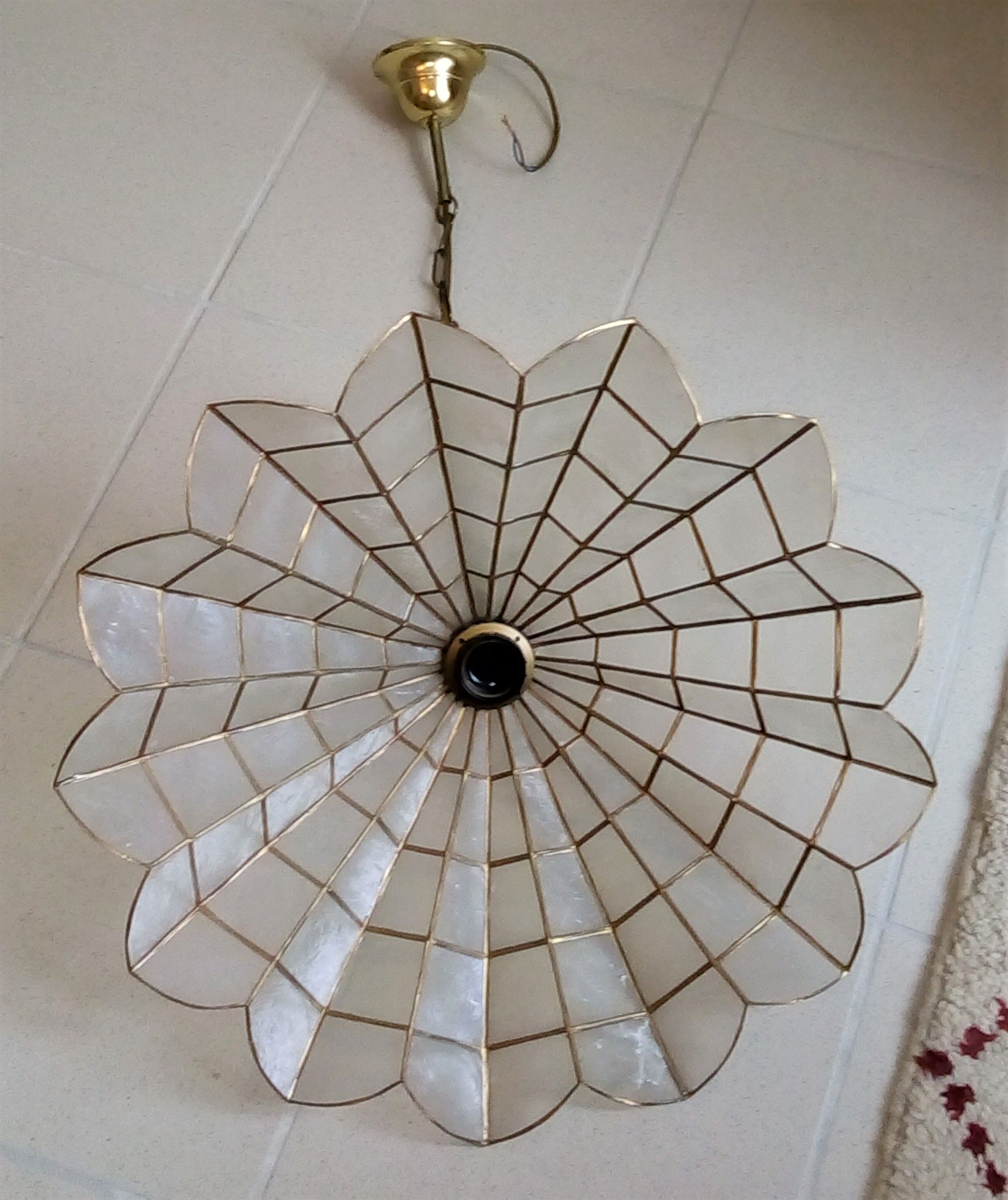 Chandelier suspension mother-of-pearl and brass