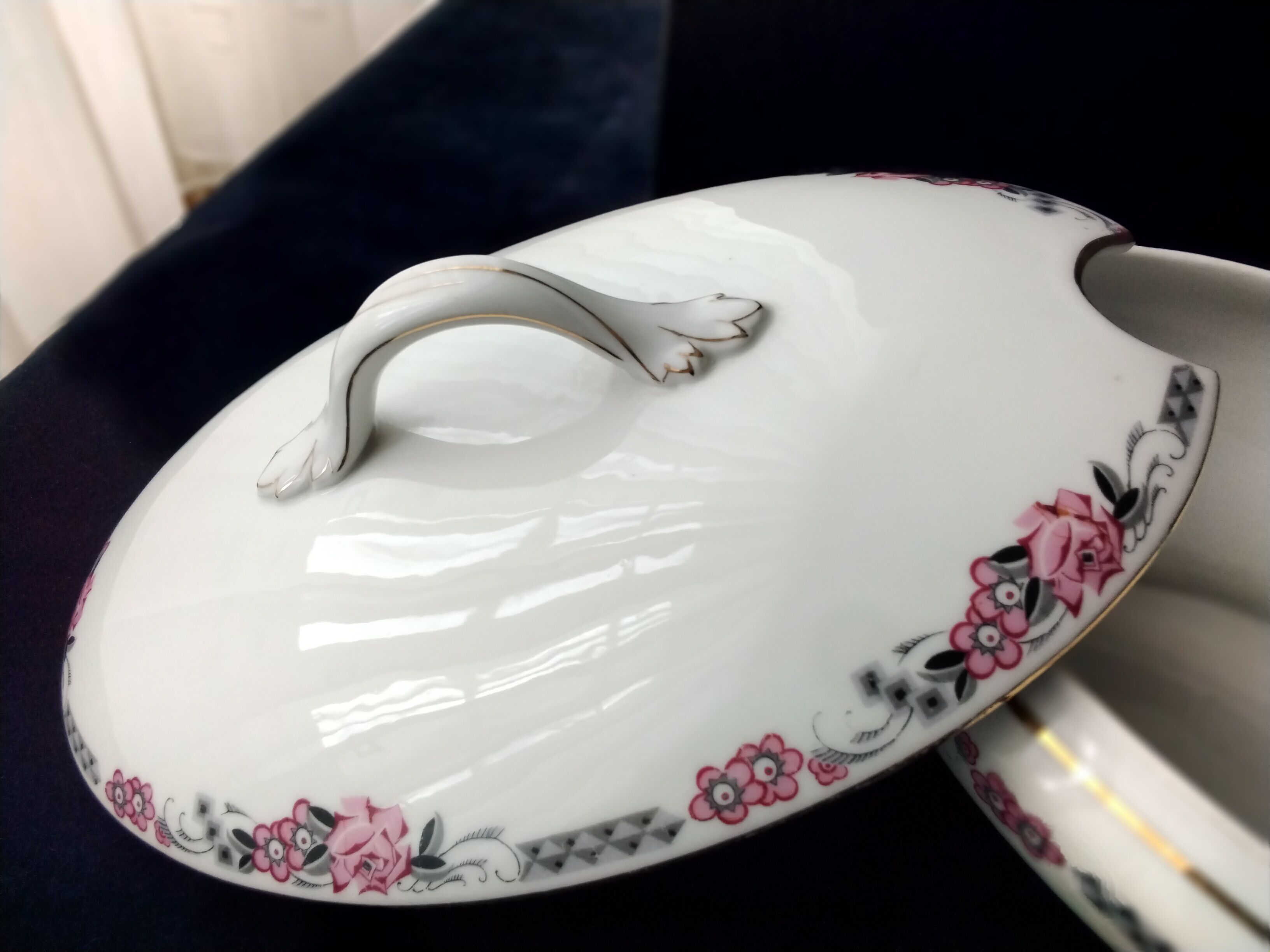 Antique Art Deco porcelain tureen