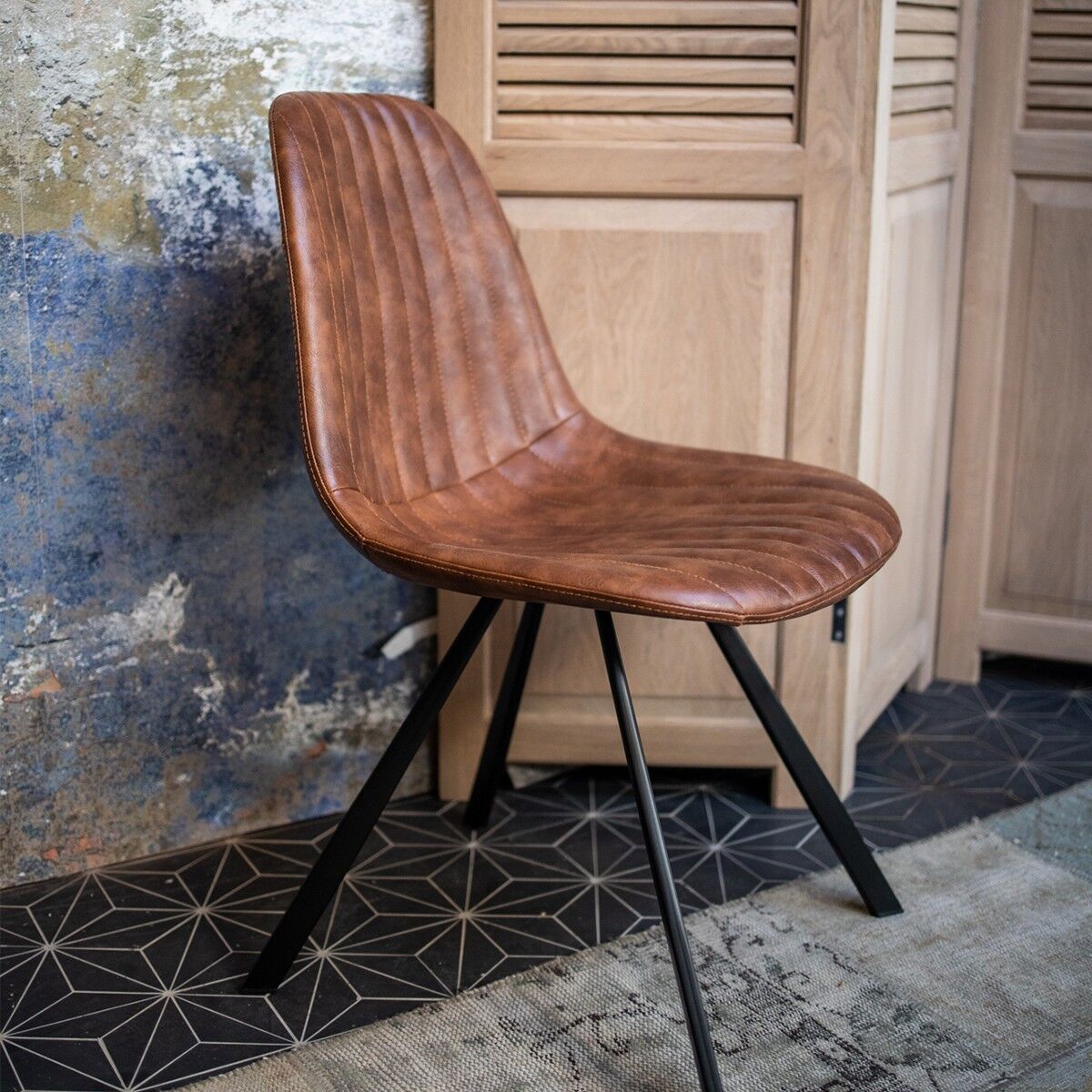 Facelle vinyl chairs - batch of 2
