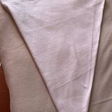 Round tablecloth in damask