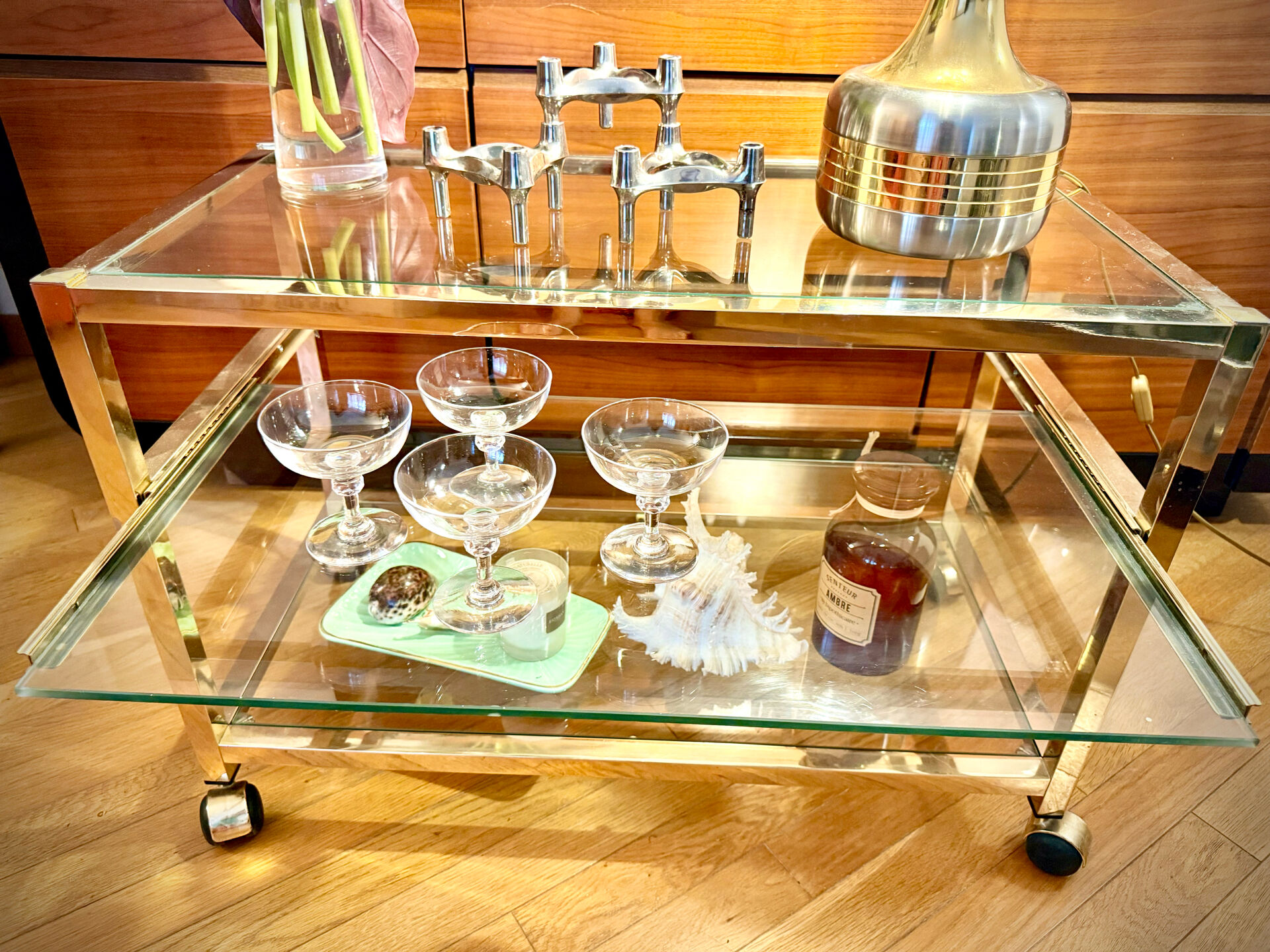 Title: Hollywood Regency chrome & glass side table – 1970s