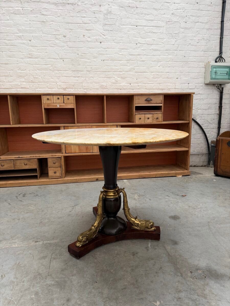 Table en laiton et onyx années 50