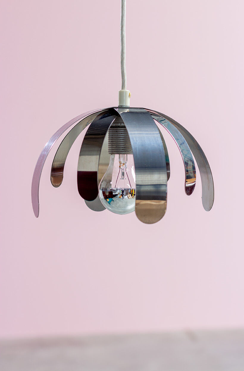 Plafonnier moderniste chromé vers 1970 France