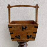 Wooden basket early XIX