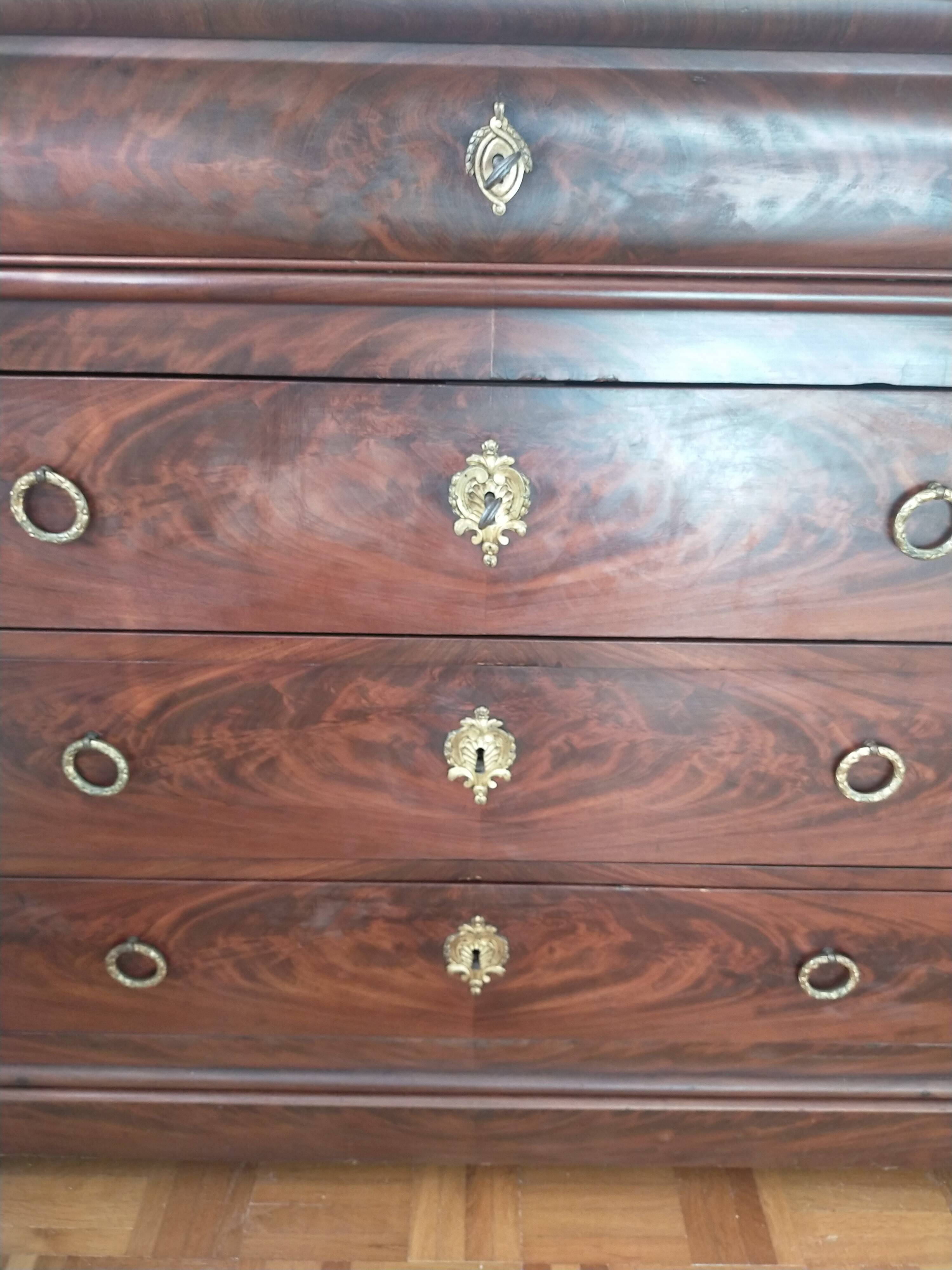 Commode Louis Philippe en acajou et plateau marbre