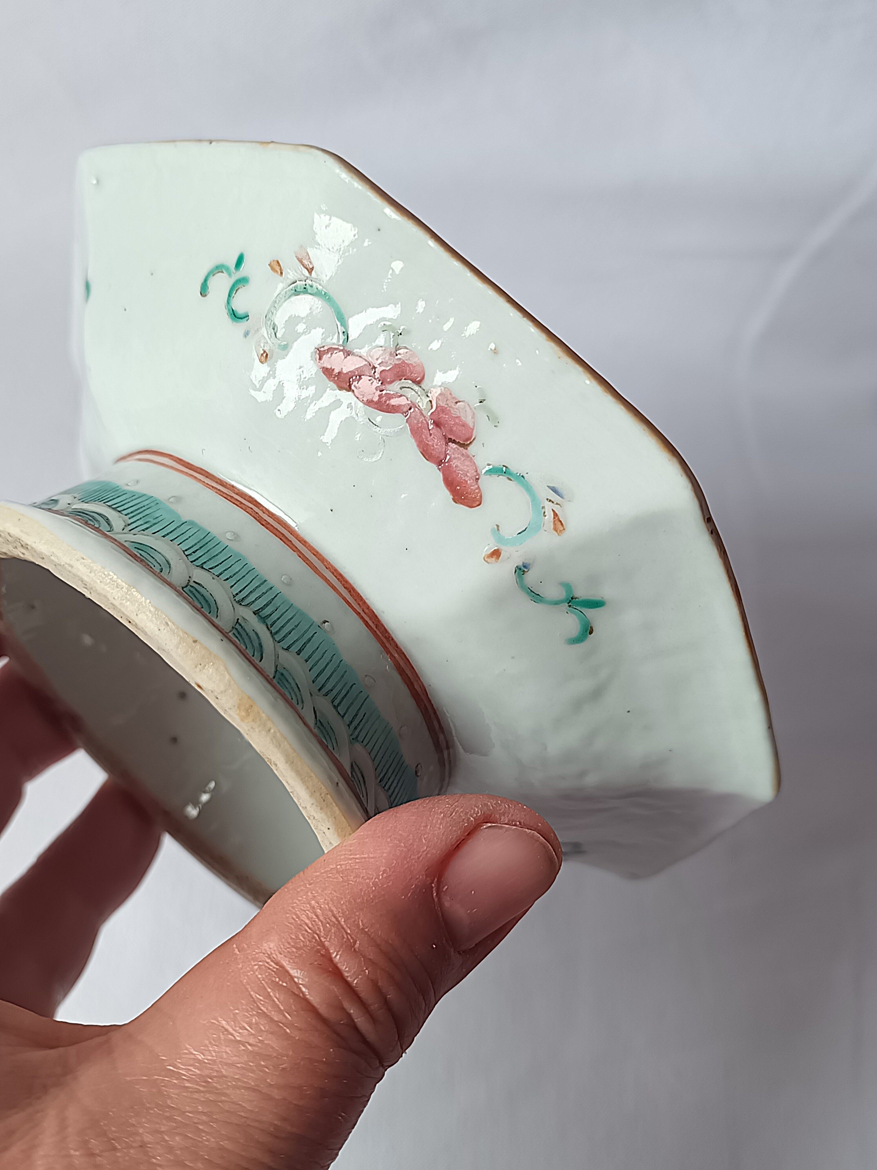 octagonal porcelain cup from China with Taoist Ying Yang decoration - c. 1900