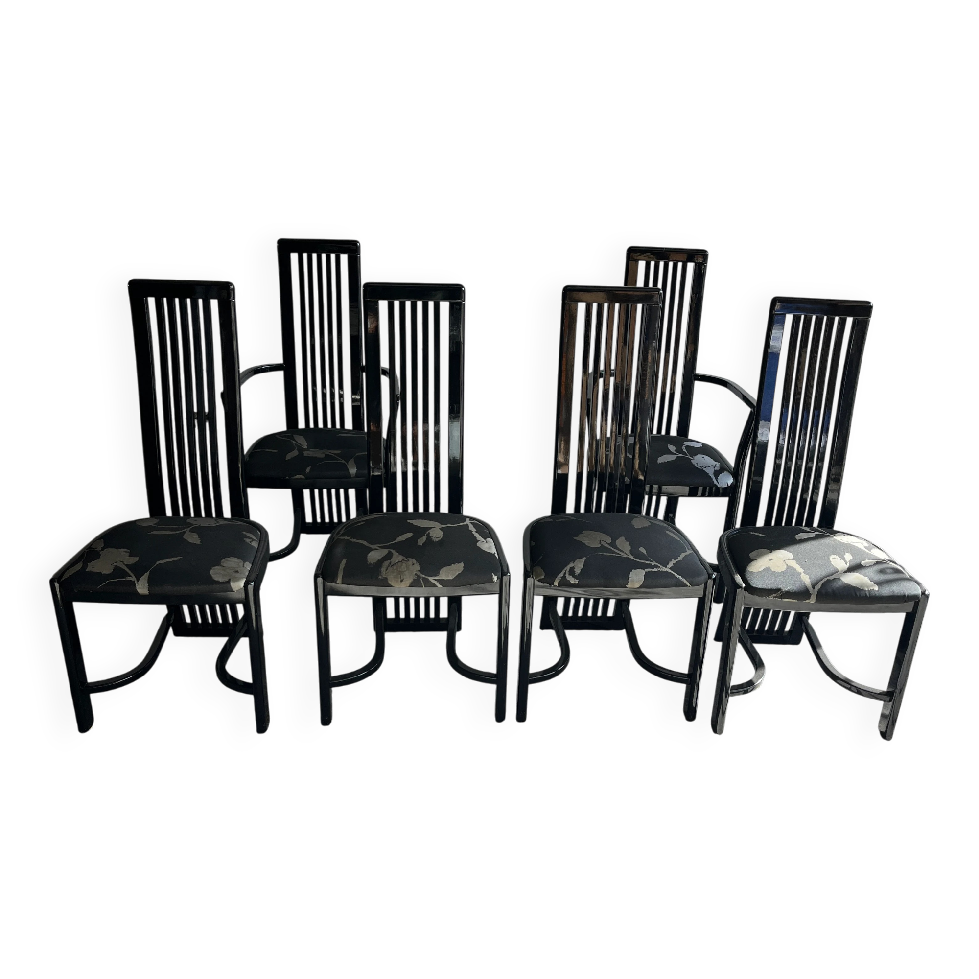 Set of 6 black lacquered wooden dining chairs with high backs and patterned fabric seats, 1980s.