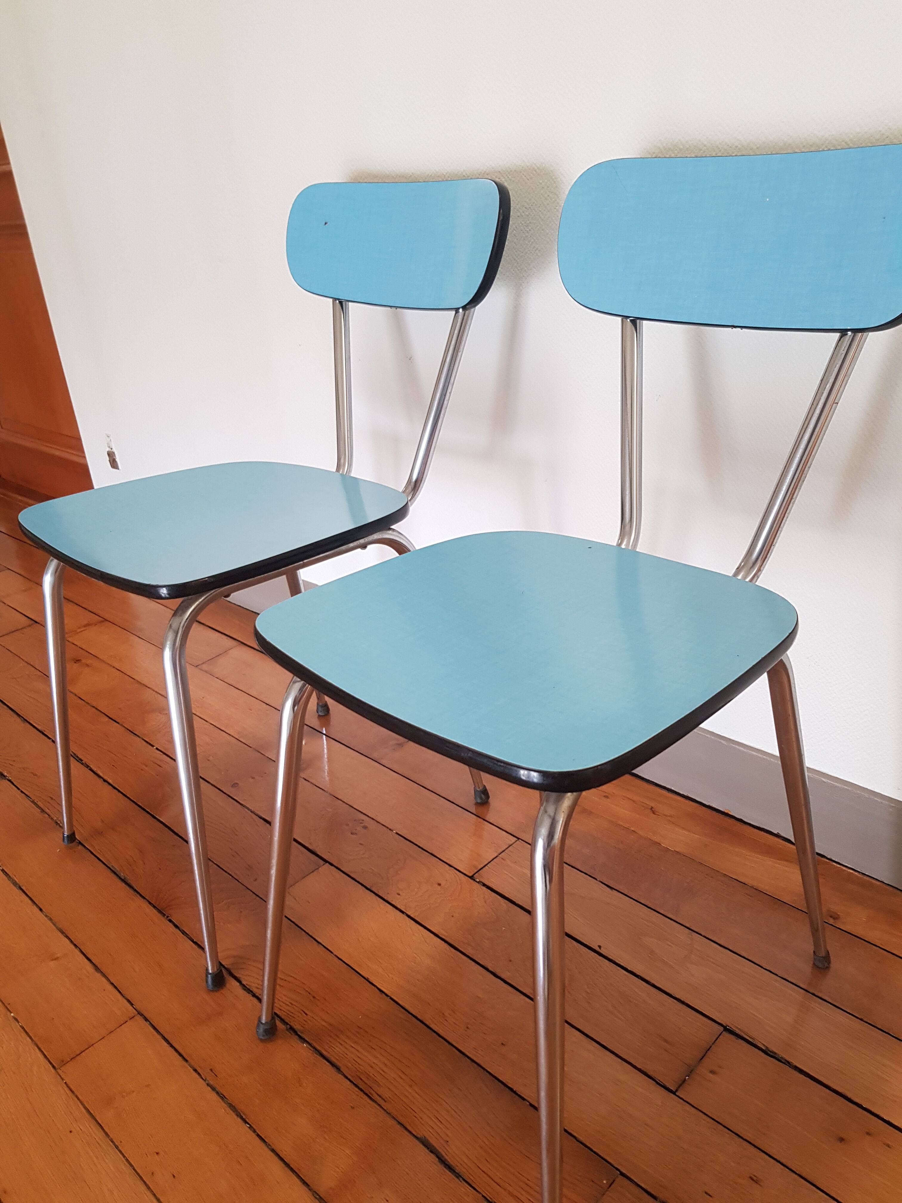 Lot of 2 Peugeot formica chairs