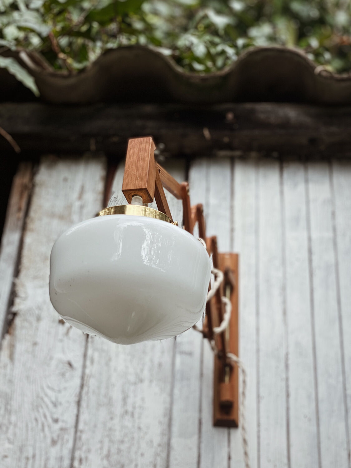 Wall lamp retractable base white opaline globe