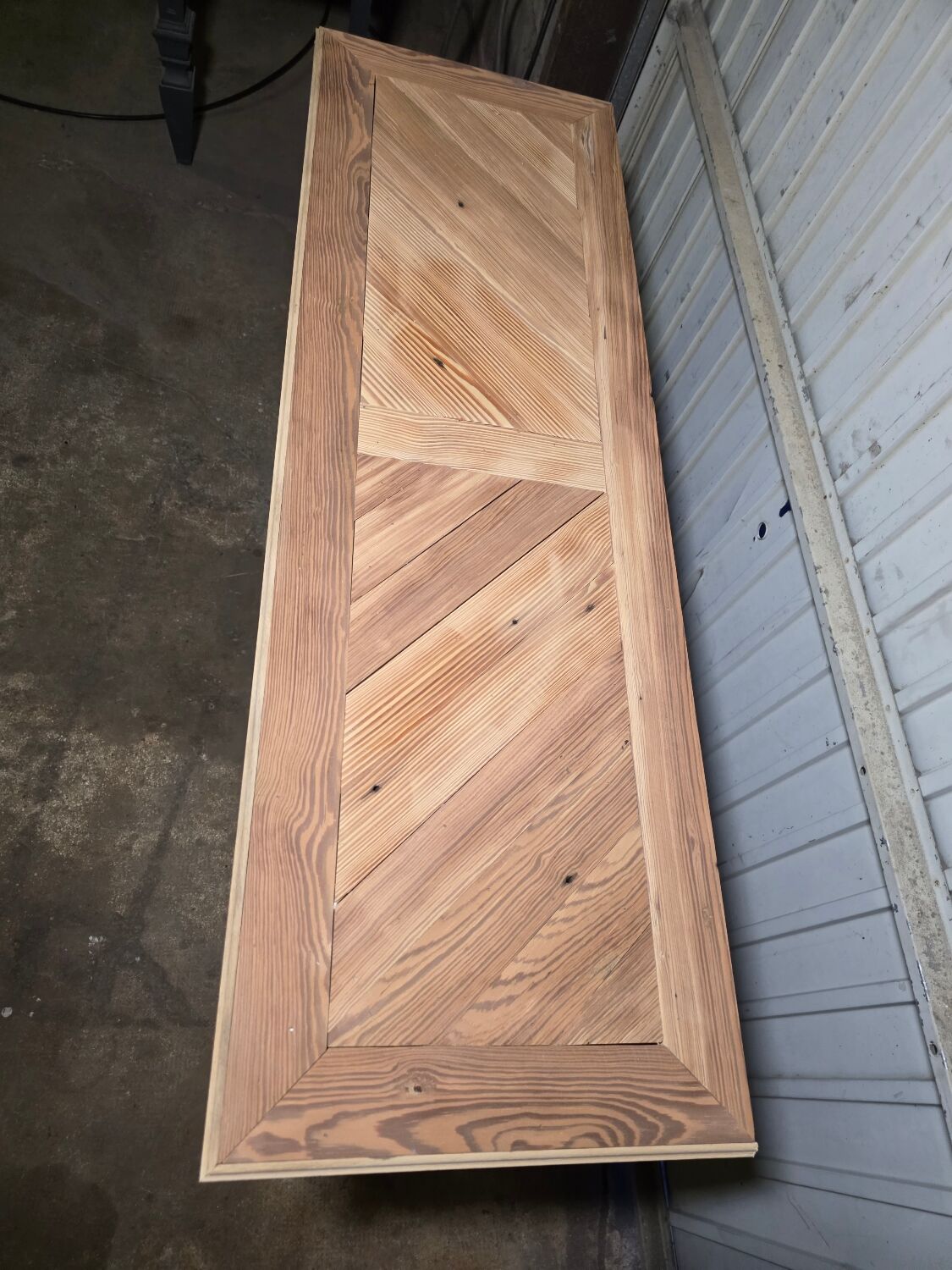 19th-century buffet in solid fir with a chevron top (shallow)