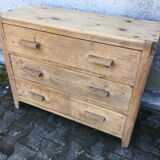 Old retro vintage chest of drawers 3 drawers wooden crude façade oak