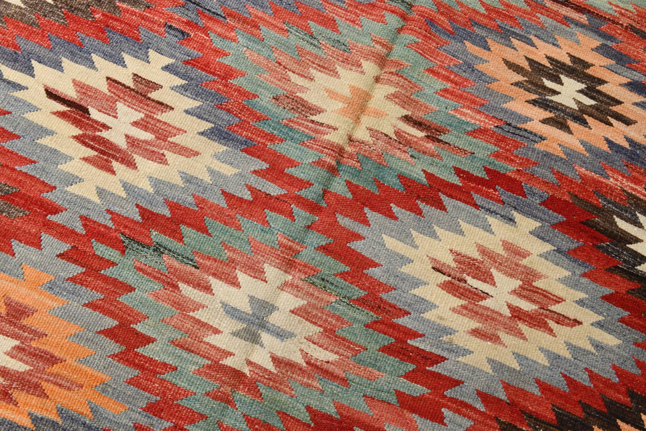 5x9 Faded Color Turkish Vintage Kilim Rug, 141x275Cm Geometric Style Kilim
