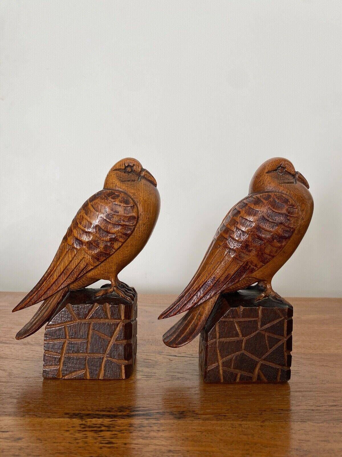 Pair of Art Deco bookend birds in carved wood cubizing 1930