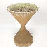 Design diabolo planter Anton Bee assisted by Willy Guhl, 1960