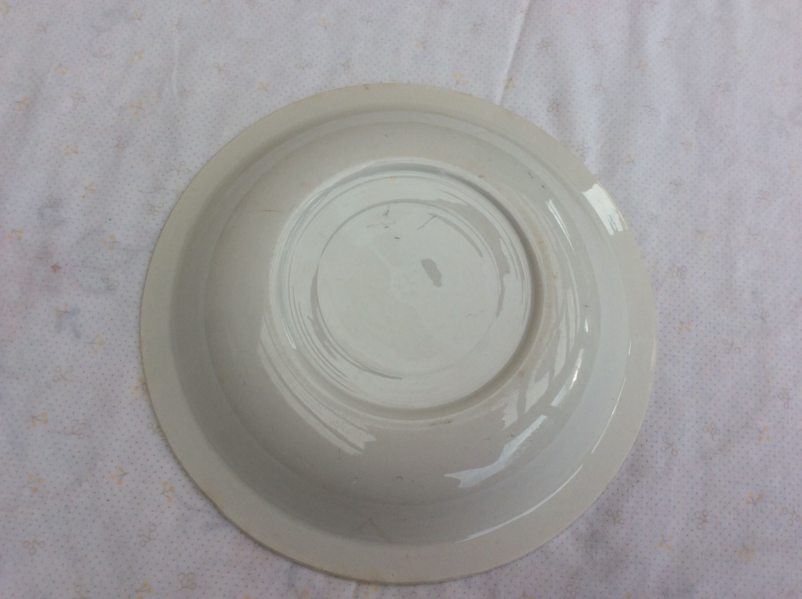 Hollow round dish Ceranord St-Amand semi-porcelain