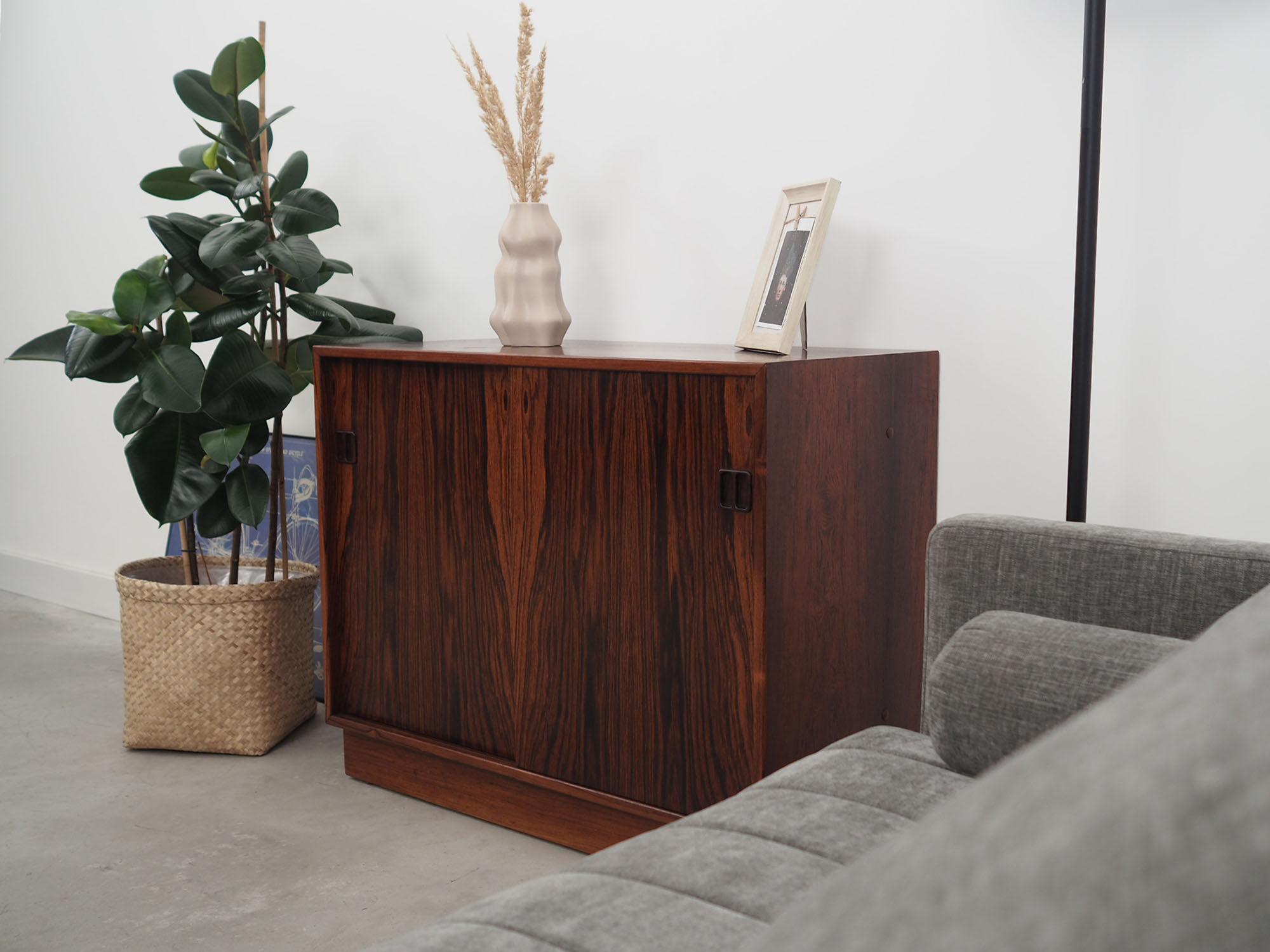 Rosewood commode, Danish design, 1960s, manufactured by Hjørnebo