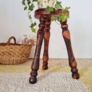 Tripod wooden stool - brutalist