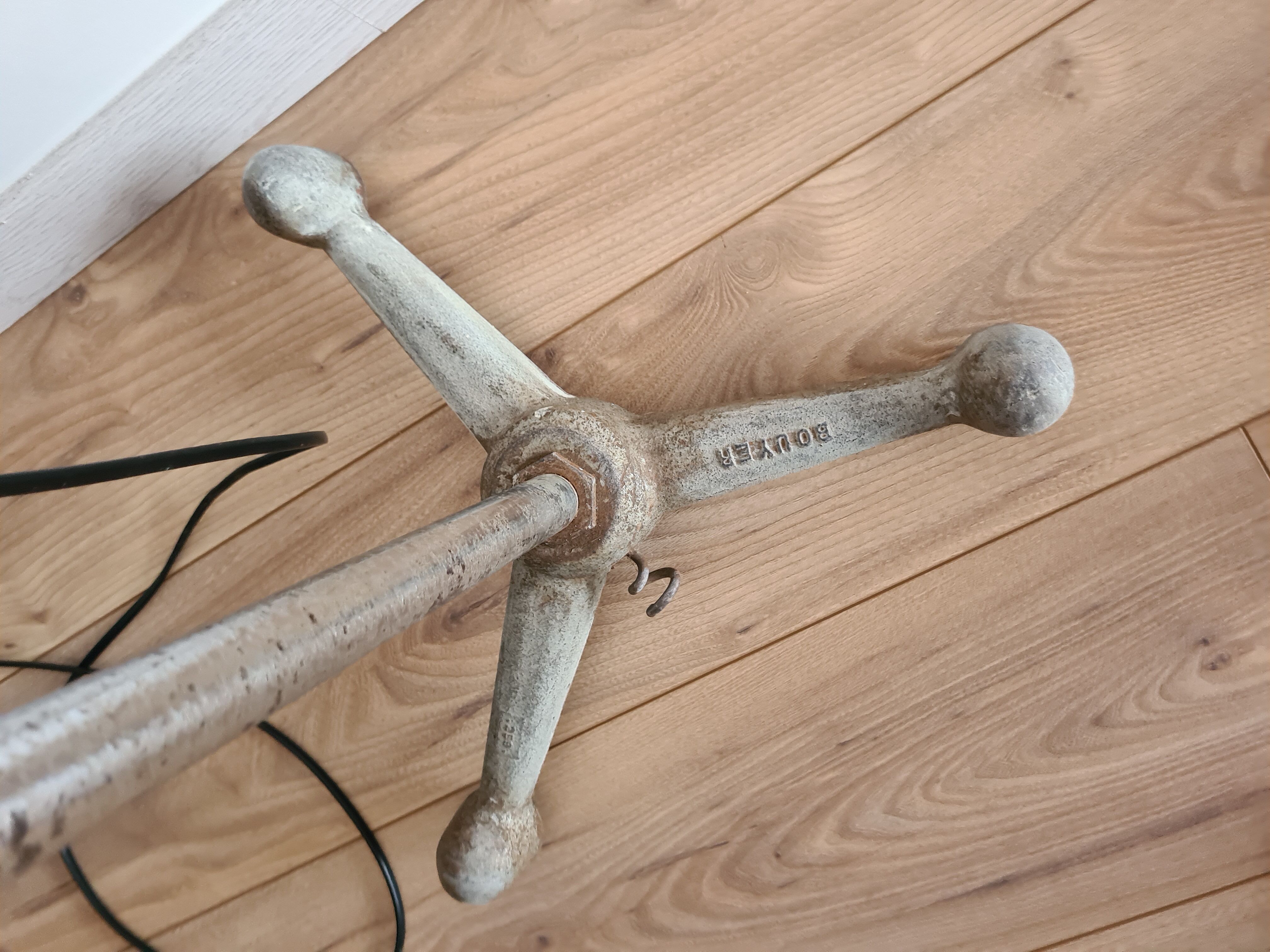 Vintage Calor 50s lamppost