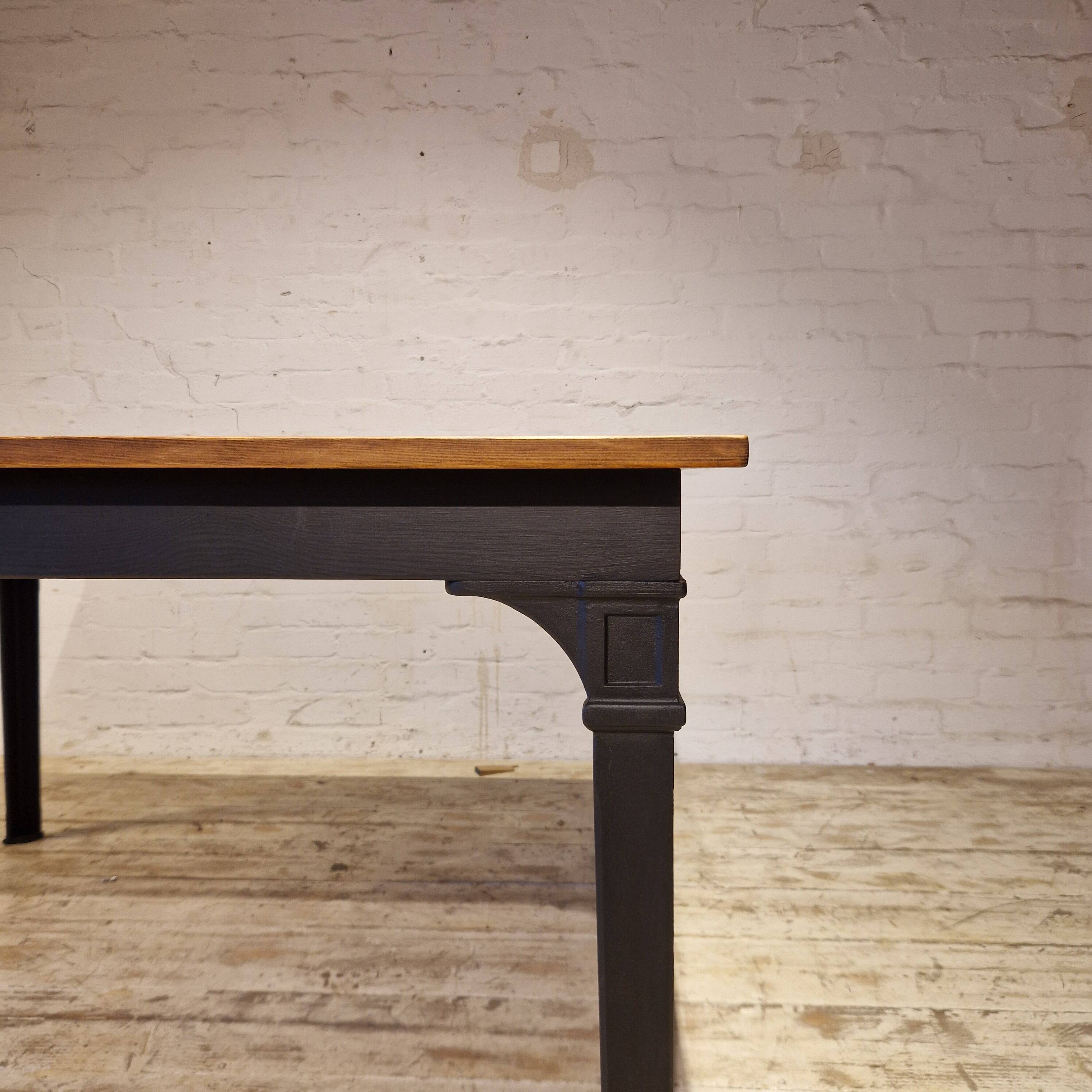 Esstisch "Telegrafen Tisch" Pitchpine quadratisch