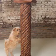 Carved oak column with twisted shaft, beads and acanthus – 19th c.
