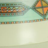 Vintage Arcopal saladier with geometric decoration