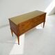 Une commode italienne vintage de style moderne du milieu du siècle