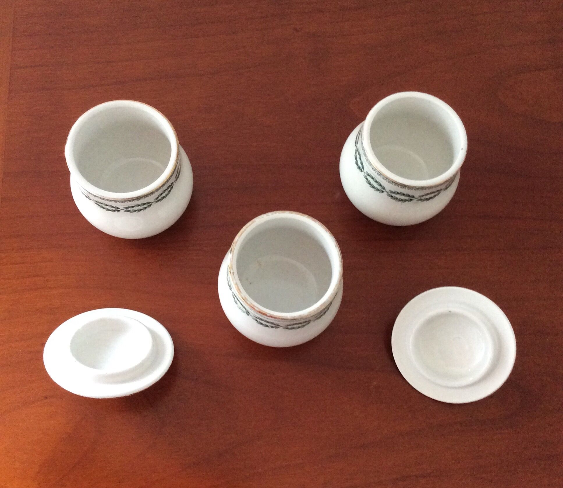 Lot of 3 small pots including 2 with lids DIGOIN Sarregumines Nobilis 1900