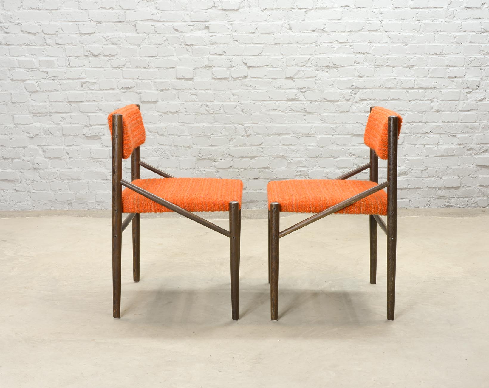 4 Wengé Wooden Dining Chairs with Orange Bouclé Fabric Upholstery 1960s